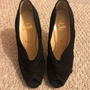 Louboutins 39.5 Twist-Front Peep-Toe Booties